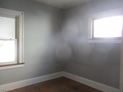 3922 E 41st Street Newburgh Heights OH 44105