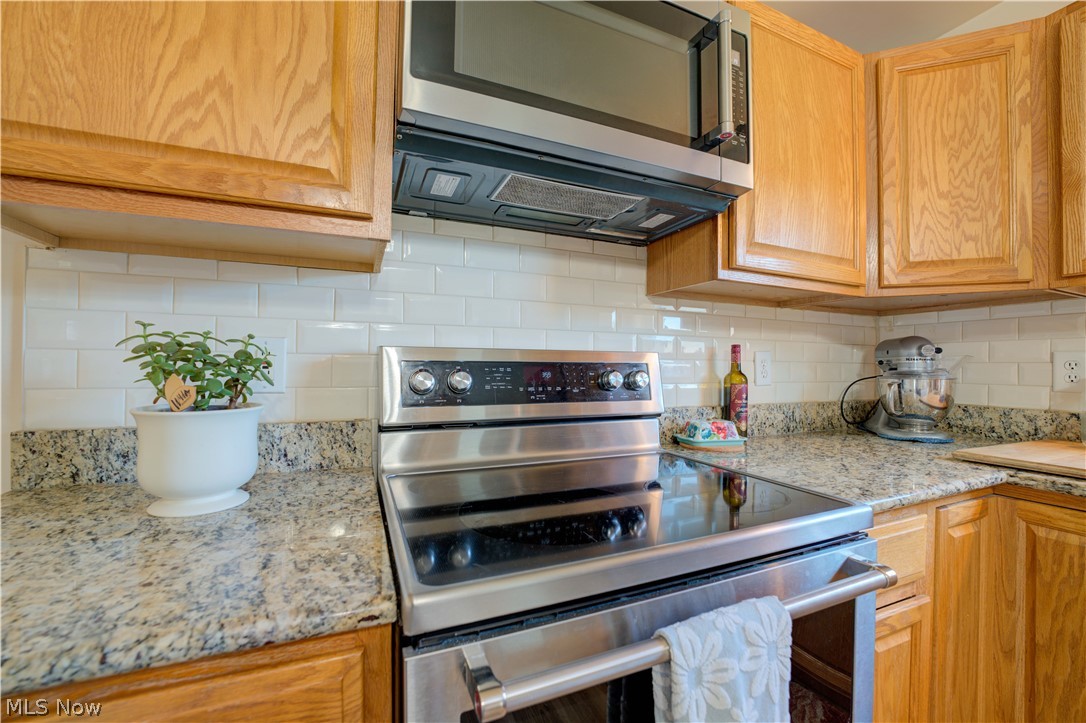 6008 Conneaut Light Drive Vermilion OH 44089