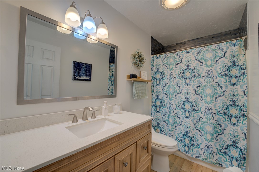 6008 Conneaut Light Drive Vermilion OH 44089