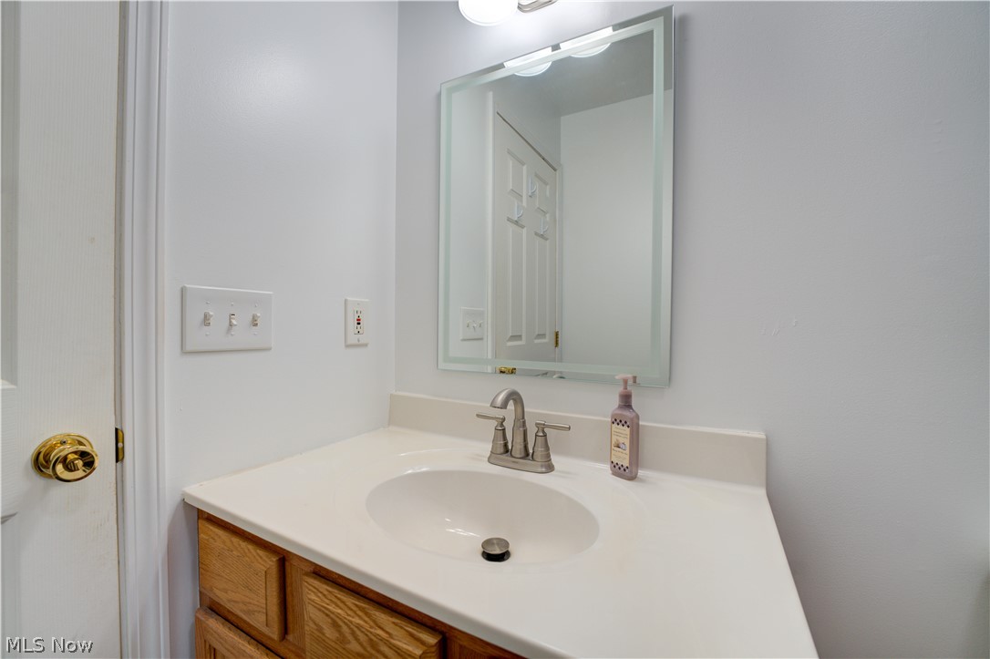 6008 Conneaut Light Drive Vermilion OH 44089