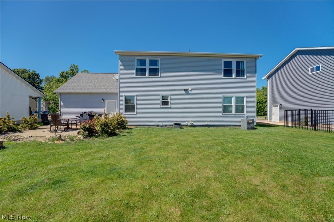 6008 Conneaut Light Drive Vermilion OH 44089