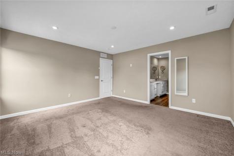6244 Cardinal Meadow Court Mentor OH 44060