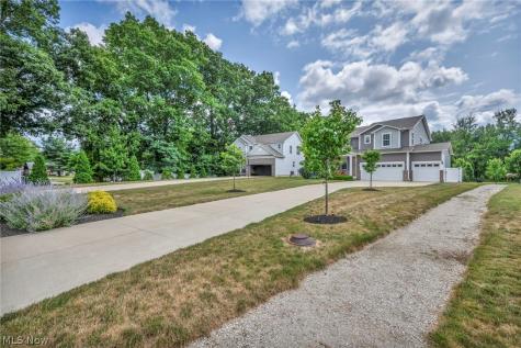6244 Cardinal Meadow Court Mentor OH 44060