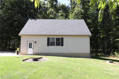2303 W Steiner Road Burbank OH 44214