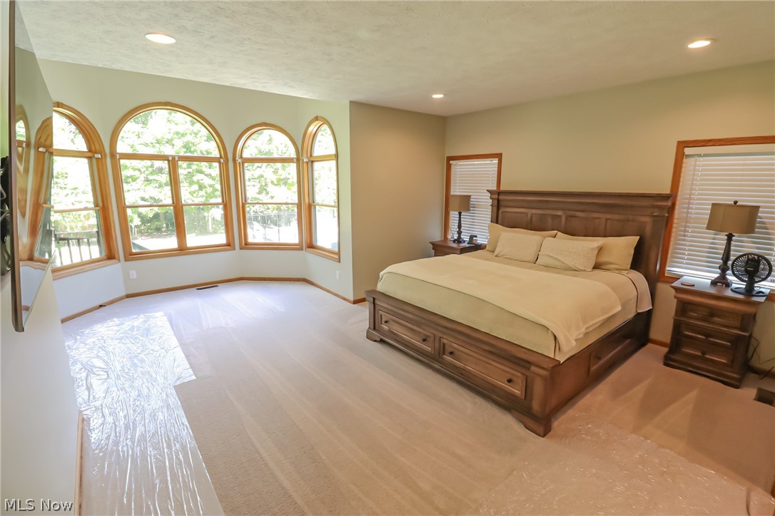 2303 W Steiner Road Burbank OH 44214