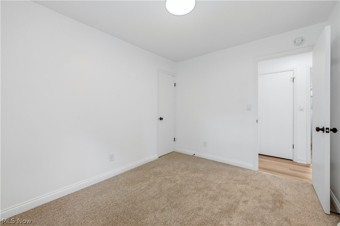 2798 Randolph Street NW Warren OH 44485