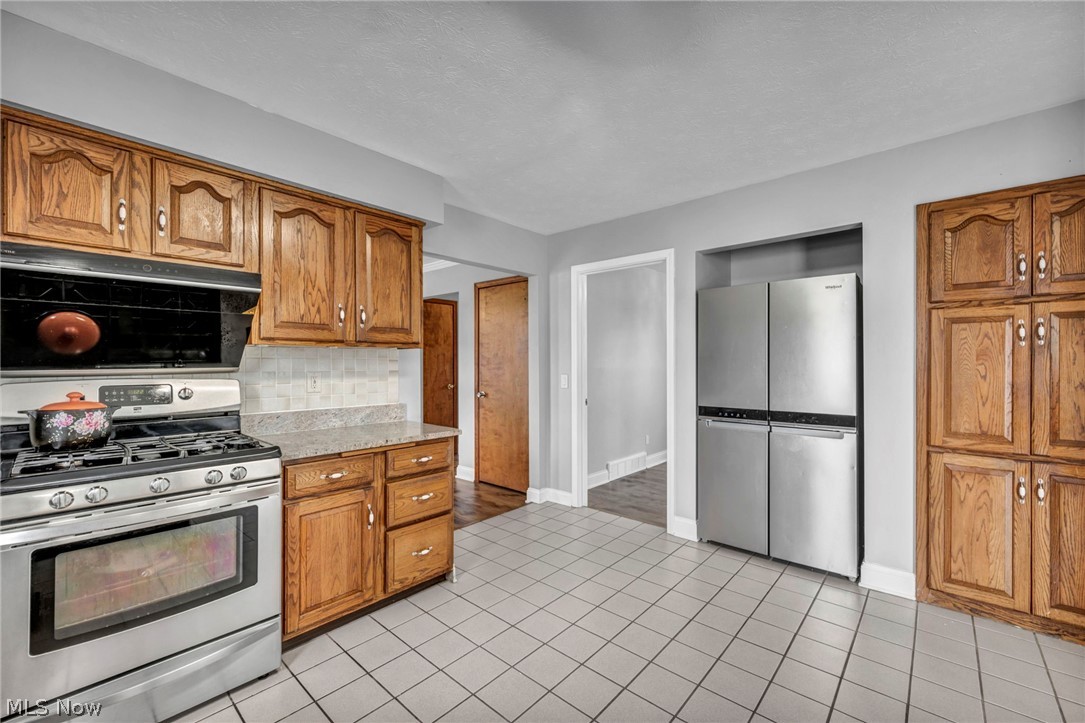 830 Forde Avenue Amherst OH 44001