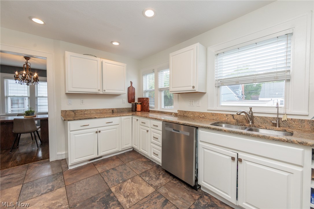 5860 Wickfield Drive Parma Heights OH 44130