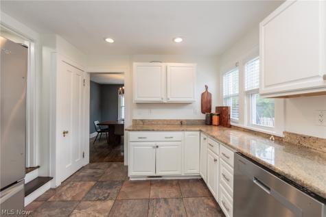 5860 Wickfield Drive Parma Heights OH 44130