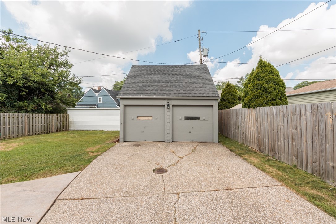5860 Wickfield Drive Parma Heights OH 44130