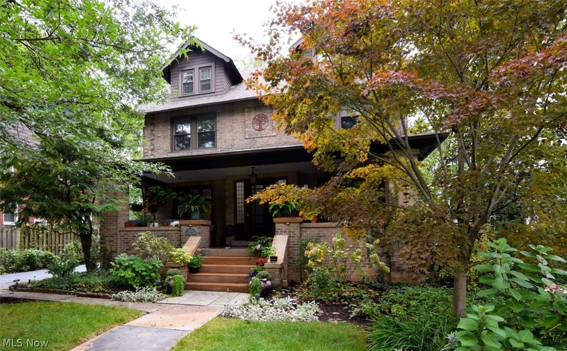 2336 Delaware Drive Cleveland Heights OH 44106