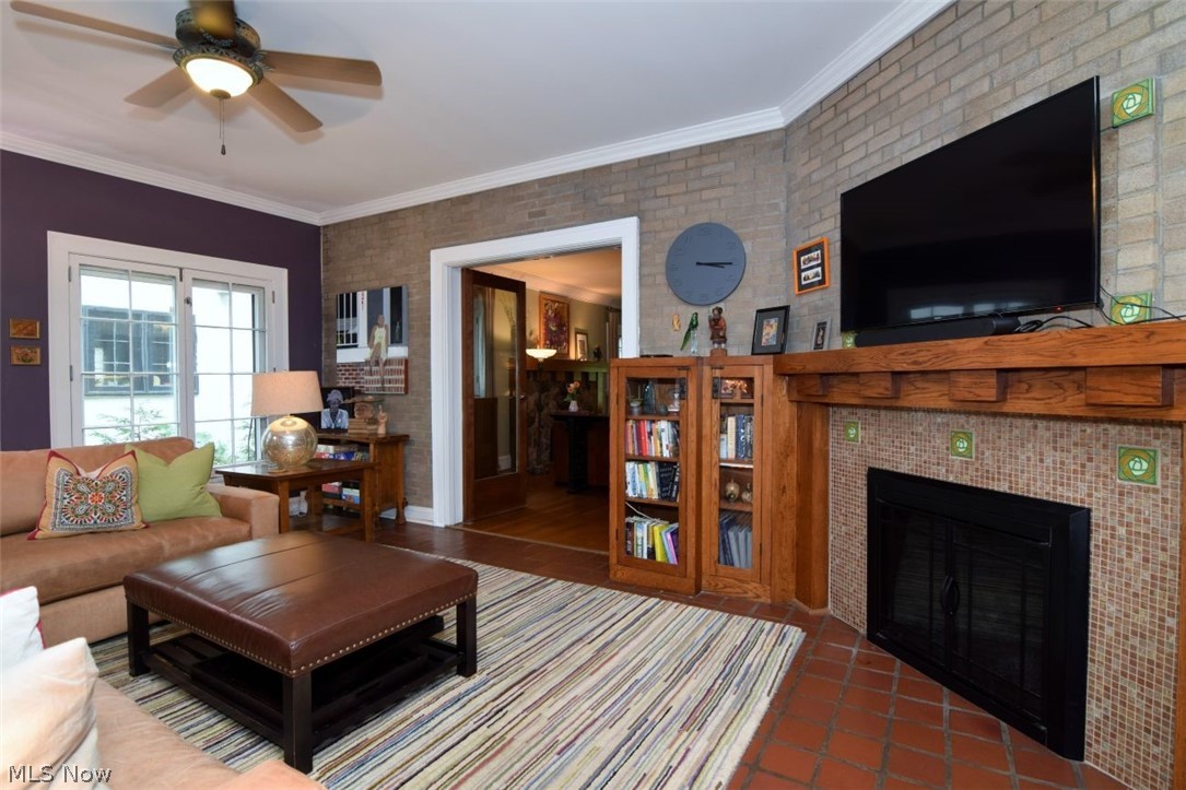 2336 Delaware Drive Cleveland Heights OH 44106