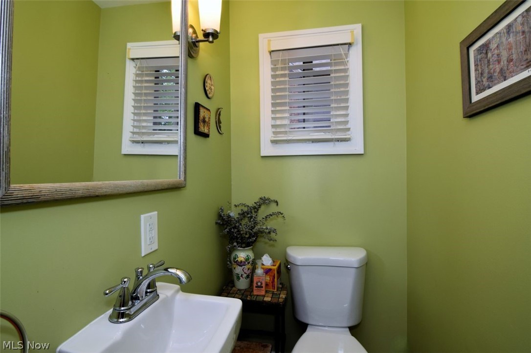 2336 Delaware Drive Cleveland Heights OH 44106