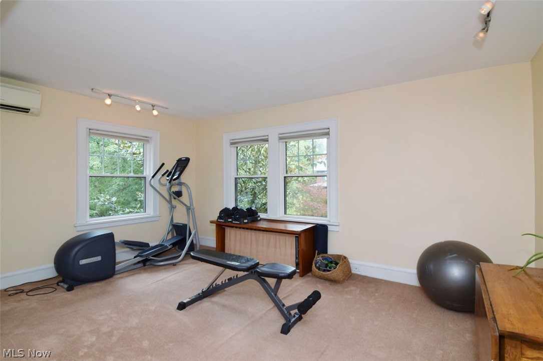 2336 Delaware Drive Cleveland Heights OH 44106