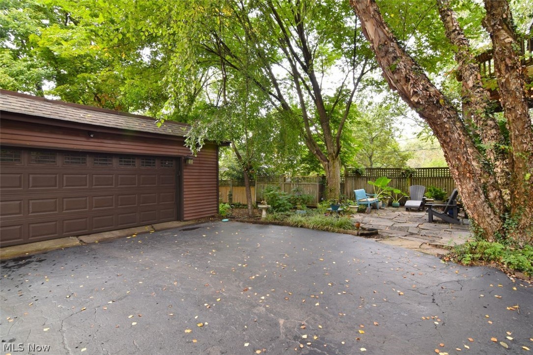 2336 Delaware Drive Cleveland Heights OH 44106