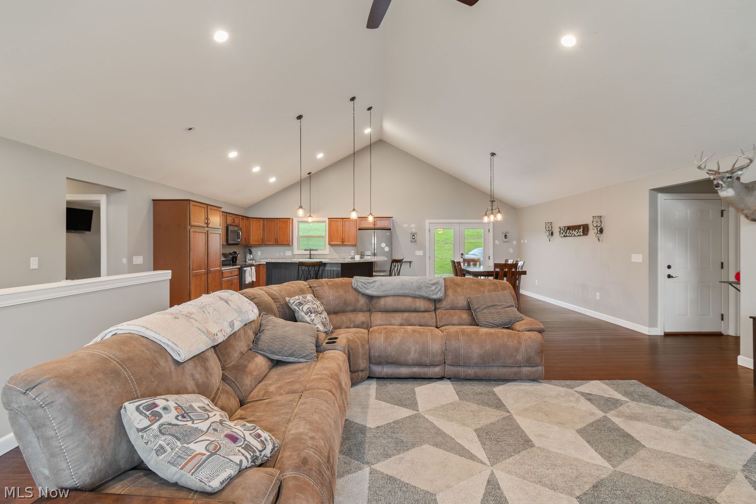 5230 Kinsey Valley Road SW New Philadelphia OH 44663