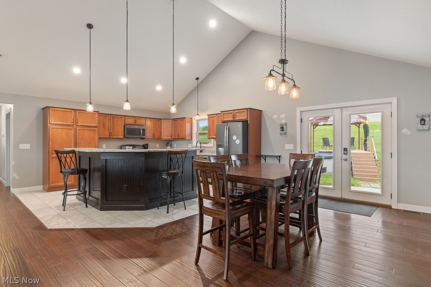 5230 Kinsey Valley Road SW New Philadelphia OH 44663