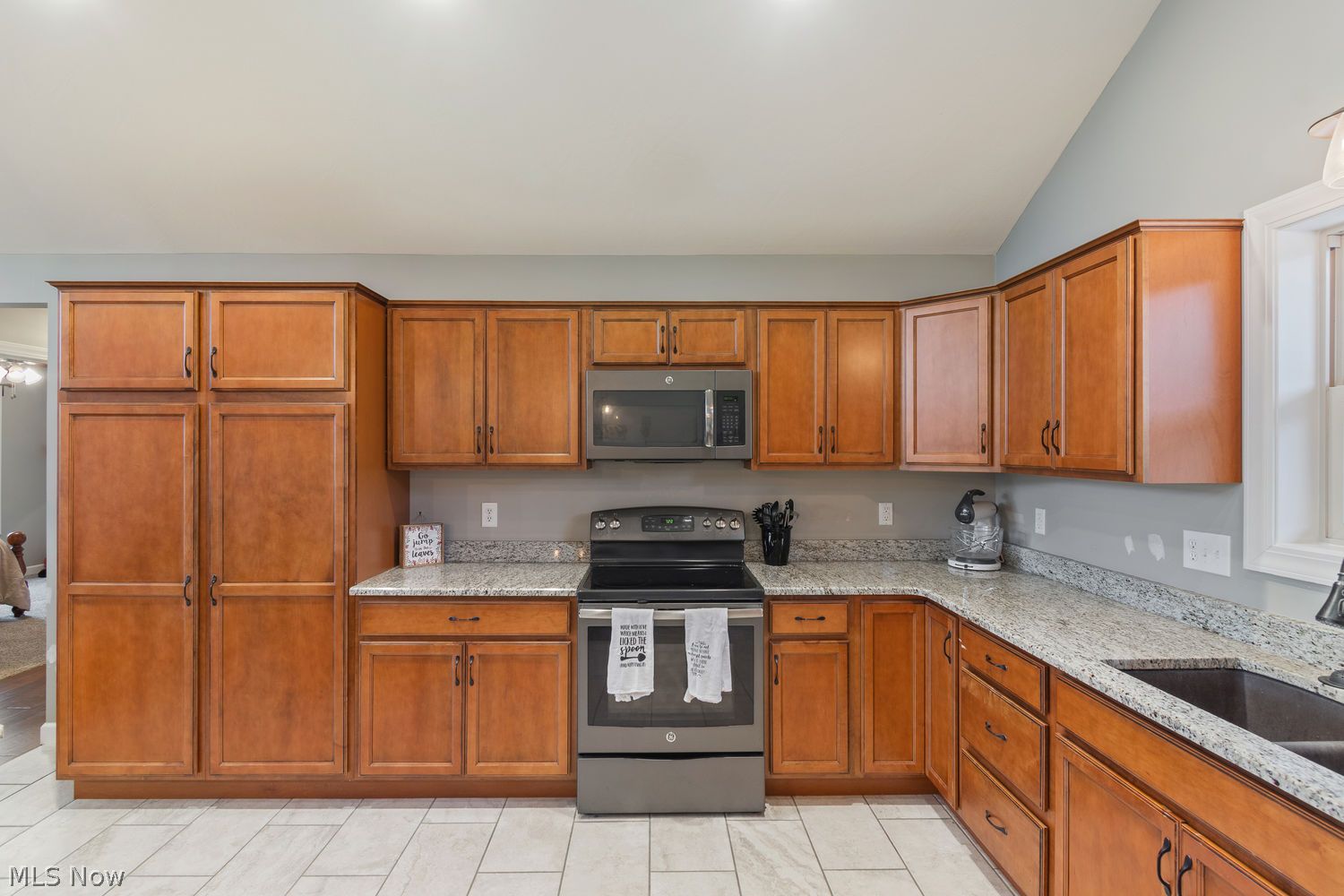 5230 Kinsey Valley Road SW New Philadelphia OH 44663