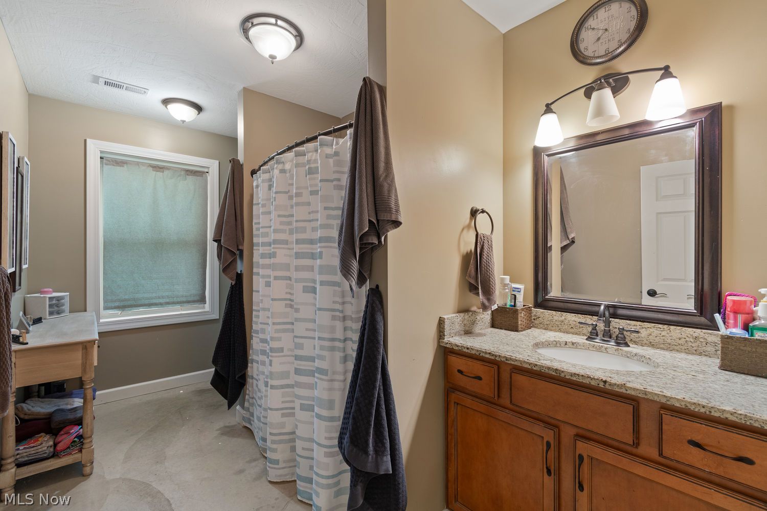 5230 Kinsey Valley Road SW New Philadelphia OH 44663