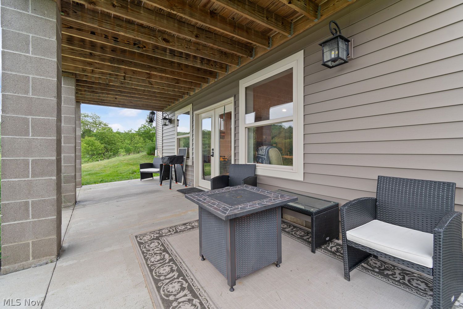 5230 Kinsey Valley Road SW New Philadelphia OH 44663