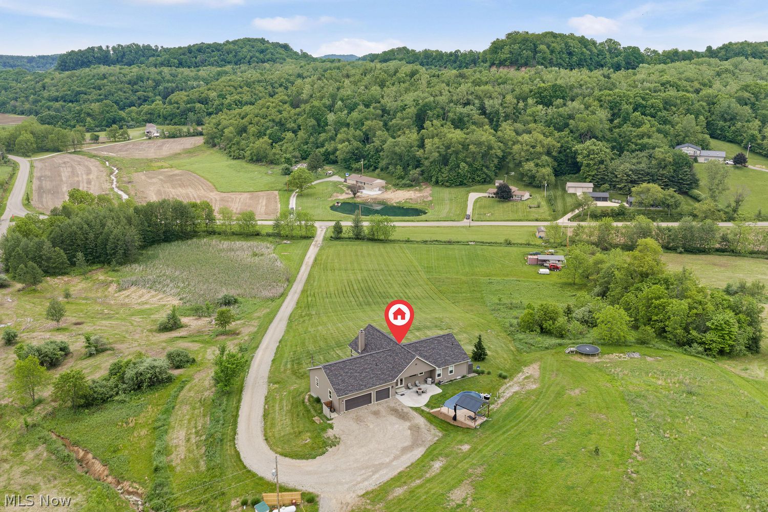 5230 Kinsey Valley Road SW New Philadelphia OH 44663