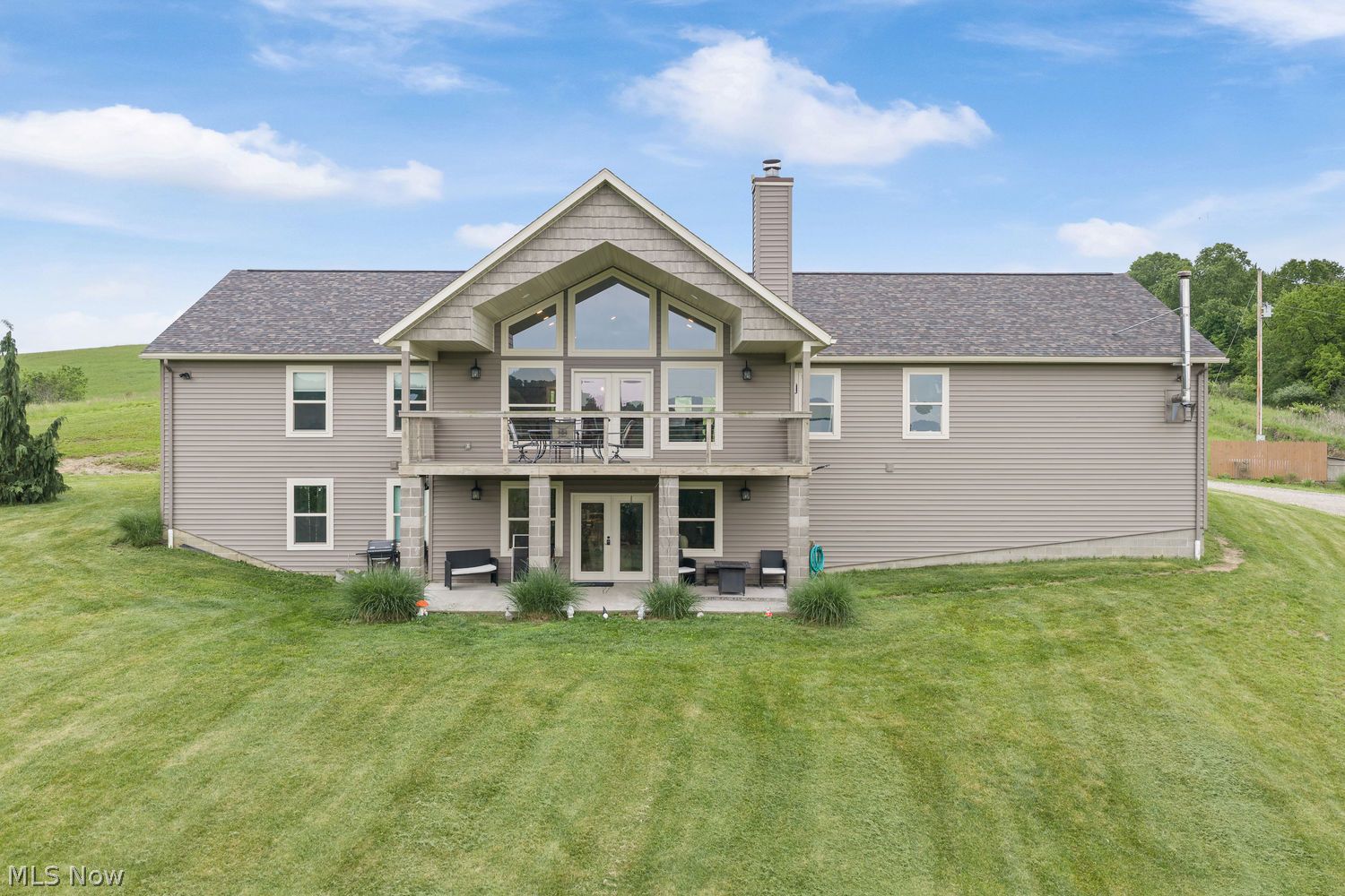 5230 Kinsey Valley Road SW New Philadelphia OH 44663