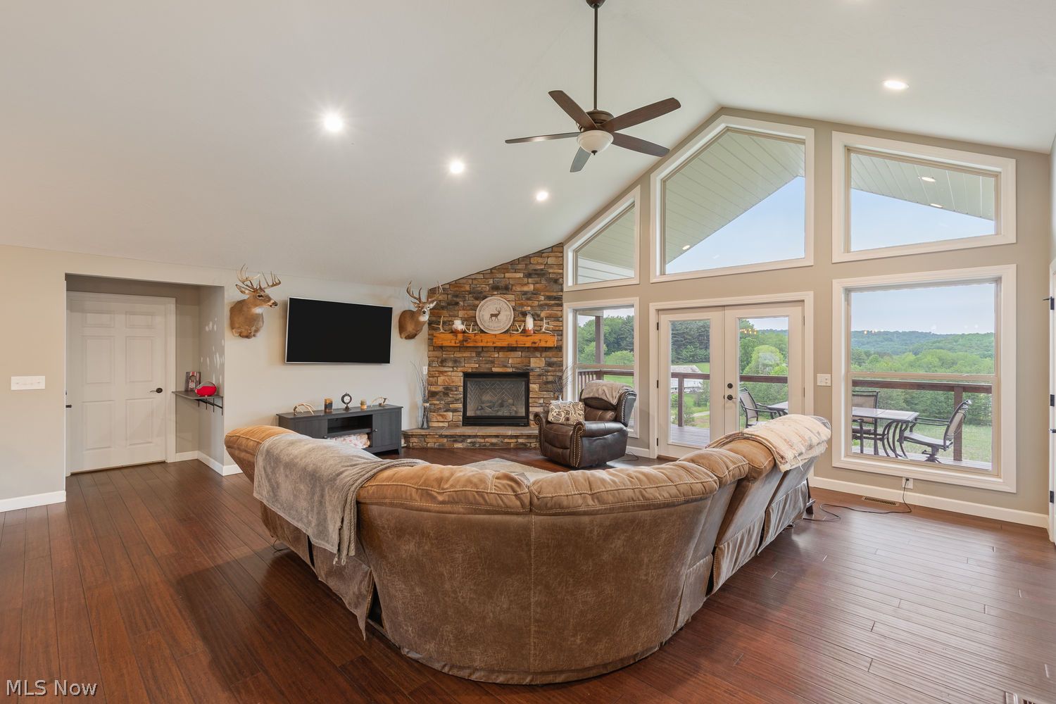 5230 Kinsey Valley Road SW New Philadelphia OH 44663