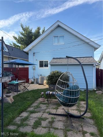 1517 Granby Avenue Cleveland OH 44109