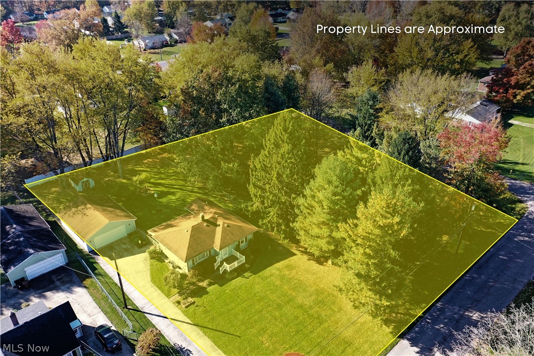 275 Glendola Avenue NW Warren OH 44483