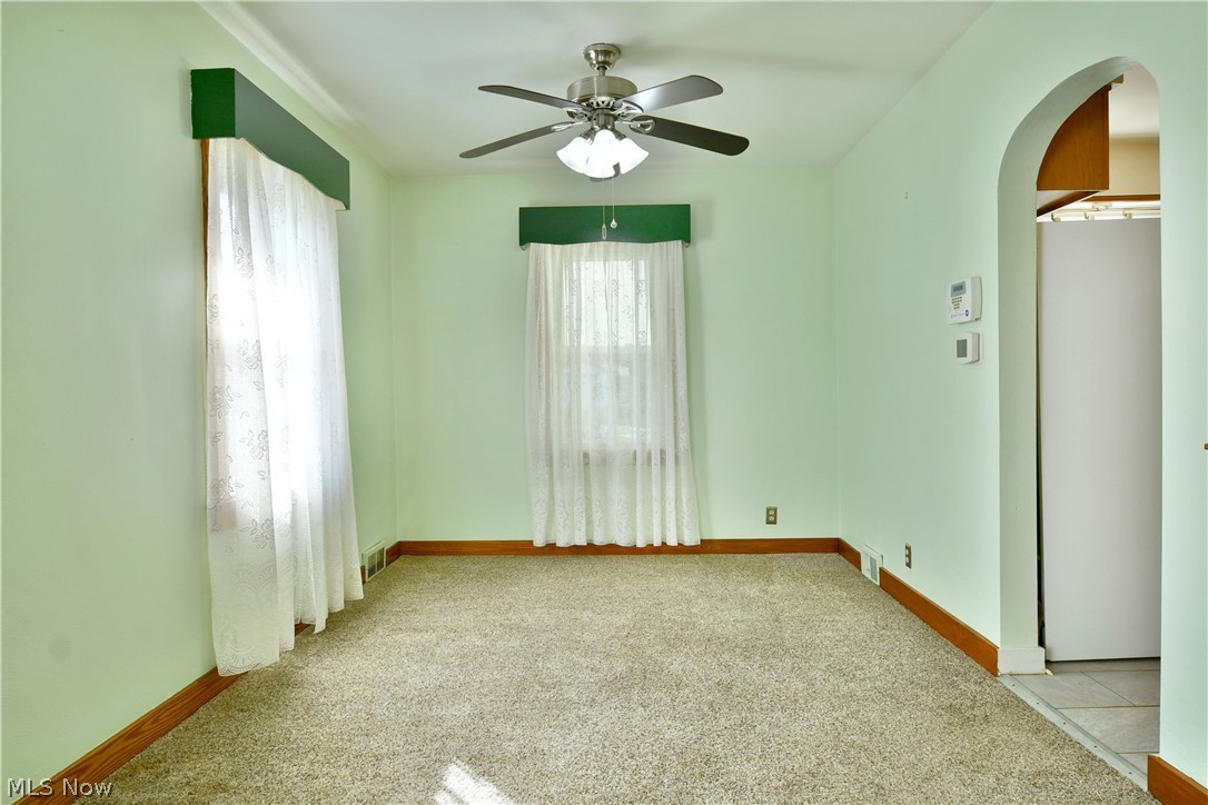 275 Glendola Avenue NW Warren OH 44483