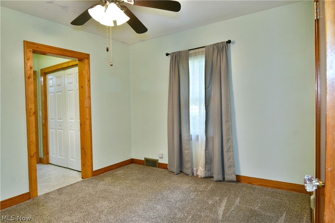 275 Glendola Avenue NW Warren OH 44483