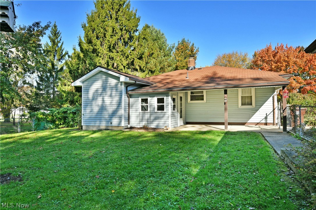 275 Glendola Avenue NW Warren OH 44483