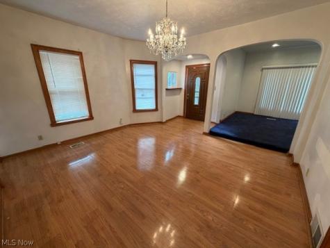 7311 Montgomery Avenue Cleveland OH 44104