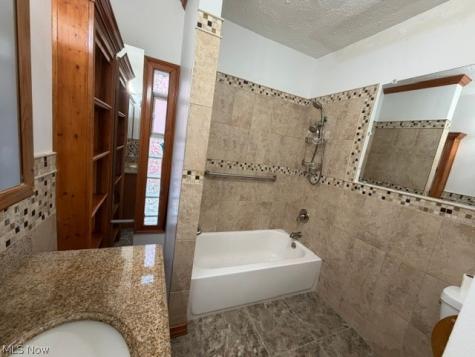 7311 Montgomery Avenue Cleveland OH 44104
