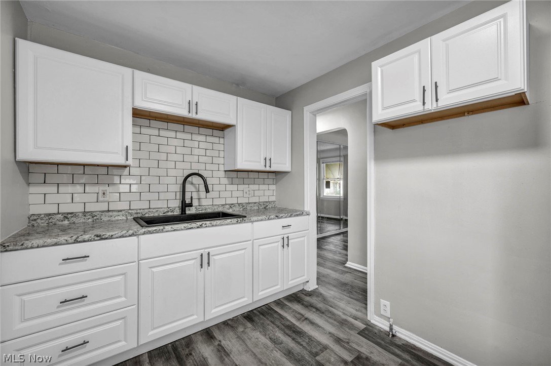 17419 Lotus Drive Cleveland OH 44128
