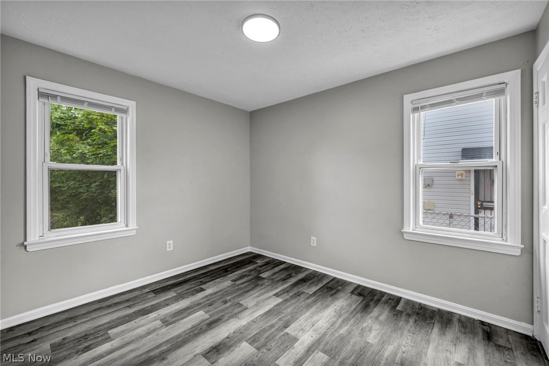 17419 Lotus Drive Cleveland OH 44128