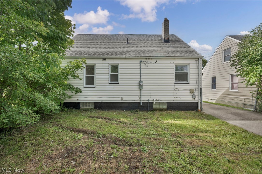 17419 Lotus Drive Cleveland OH 44128