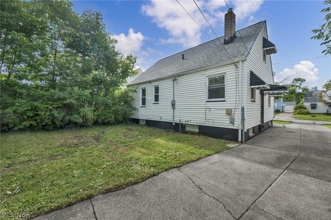 17419 Lotus Drive Cleveland OH 44128