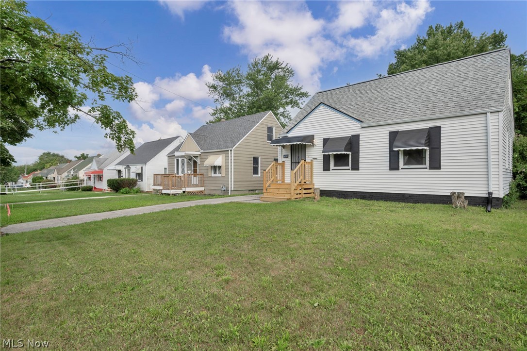 17419 Lotus Drive Cleveland OH 44128