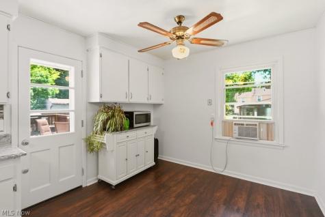 4932 Glenlyn Road Lyndhurst OH 44124