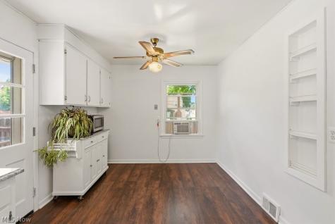 4932 Glenlyn Road Lyndhurst OH 44124