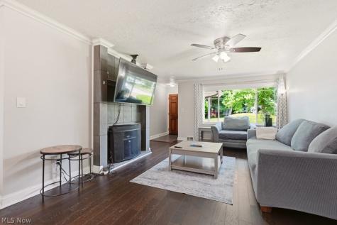 4932 Glenlyn Road Lyndhurst OH 44124