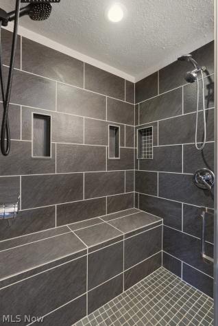 4932 Glenlyn Road Lyndhurst OH 44124