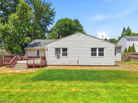 4932 Glenlyn Road Lyndhurst OH 44124