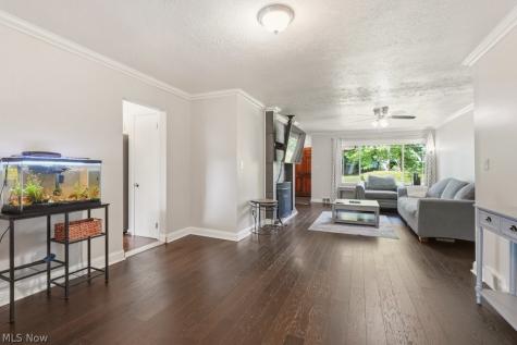4932 Glenlyn Road Lyndhurst OH 44124