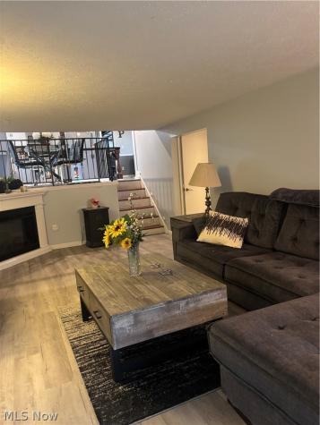 2 Taas Trail Malvern OH 44644