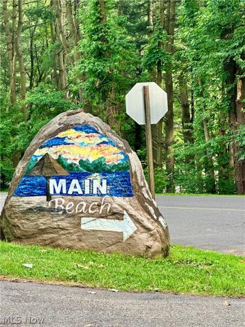 2 Taas Trail Malvern OH 44644