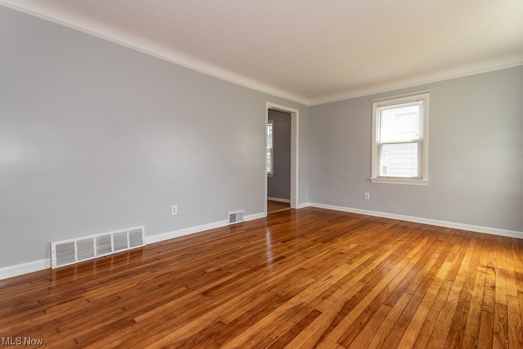 1045 E 331st Street Eastlake OH 44095