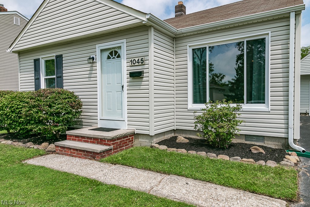 1045 E 331st Street Eastlake OH 44095
