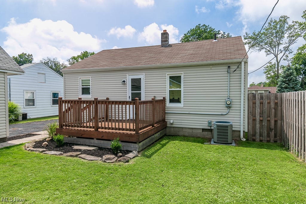 1045 E 331st Street Eastlake OH 44095